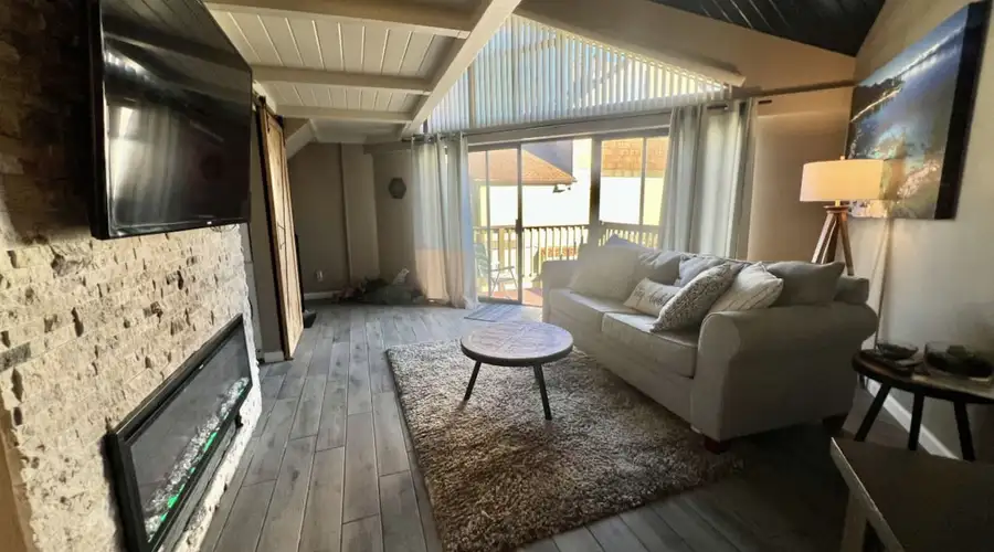 TahoeKeys · 2-Story Loft Condo · Garage · Near Casinos and Lake