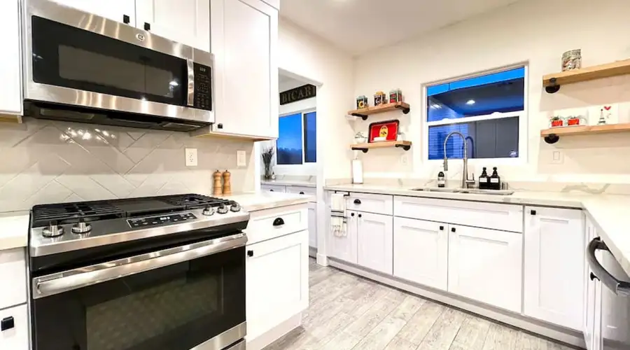 Remodeled · Fenced Yard · Midtown · Parking  Share  Save