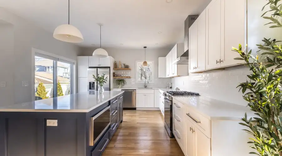 Walnut Beach Luxury House