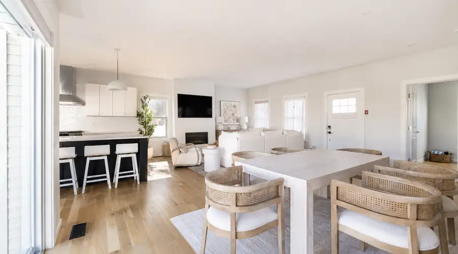 Walnut Beach Luxury House