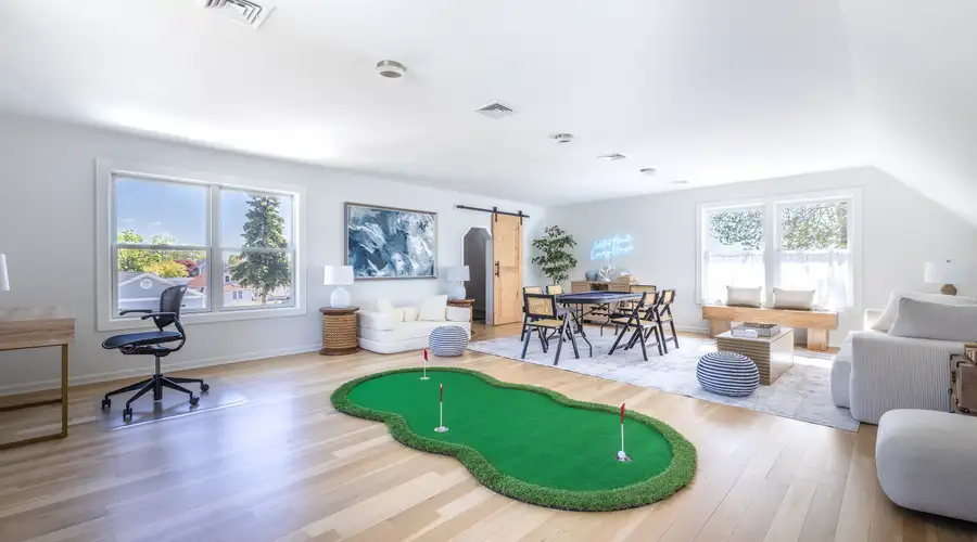 Walnut Beach Luxury House