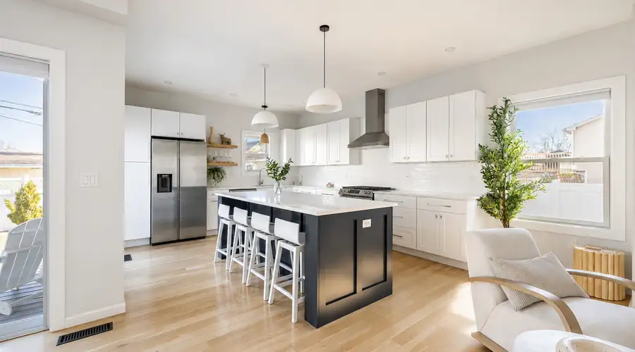 Walnut Beach Luxury House