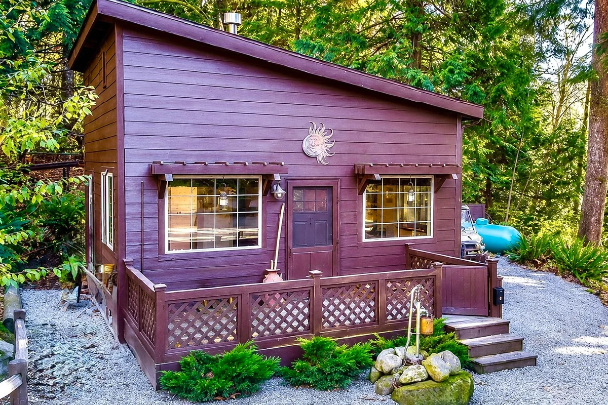 40-Acre Off-Grid Cabin | Skagit Valley Wilderness