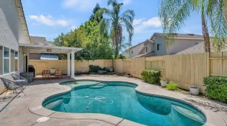 Pool Oasis | Fire Pit Lounge & Patio