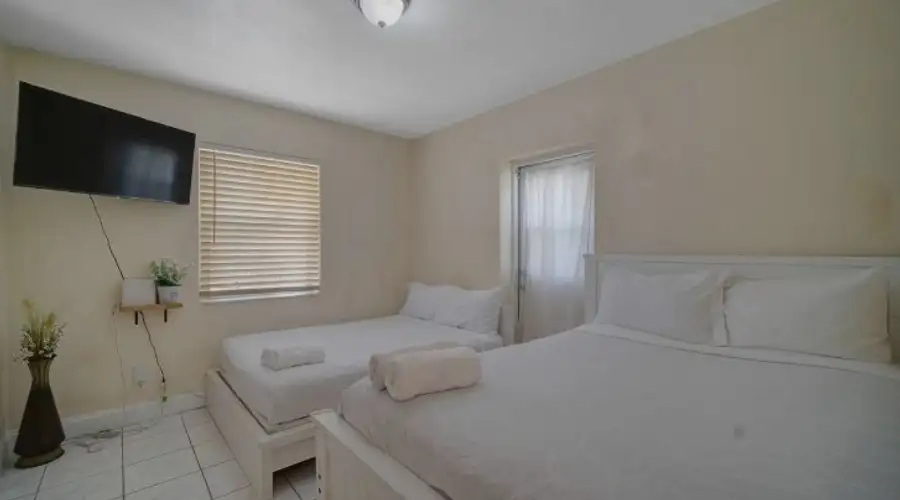 Most Affordable Miami House Fits 8 People
