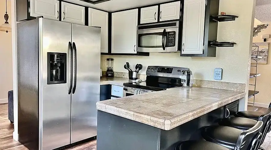 Stylish Home | Loft | BBQ | Pool Table | Family Friendly