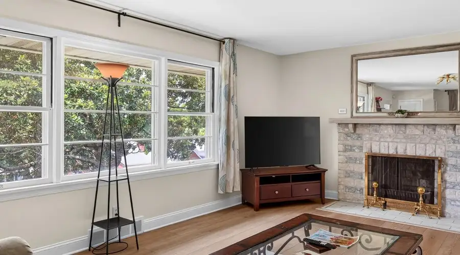 Cozy 3BR 2BA Near Iroquois Park, Downtown, Airport