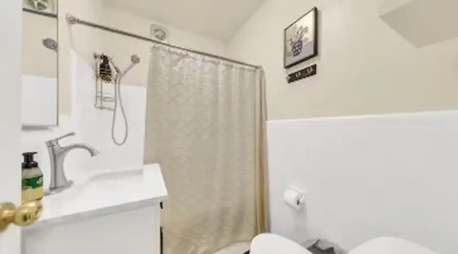 Cozy Zen Bungalow | Perfect for Long Stays & Work
