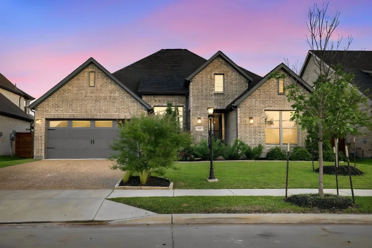 Mesquite Modern