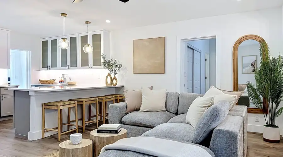Sunny Englewood Beach Getaway• Minutes From Beach