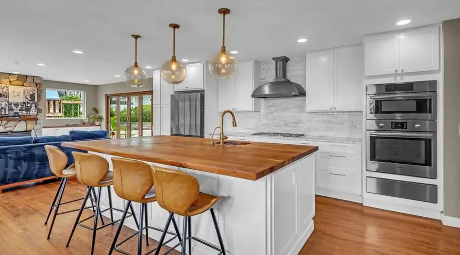 Luxe Seward Pk Estate w/ Views | Pool+Hot Tub