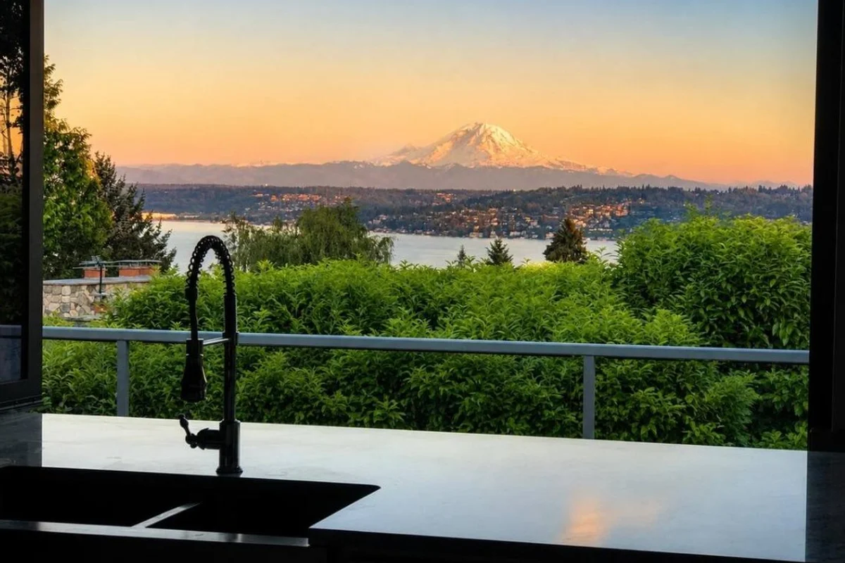 Luxe Seward Pk Estate w/ Views | Pool+Hot Tub