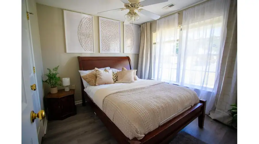 Lux 3 bed 2 bath SFH 10 minutes to Uptown Charlotte