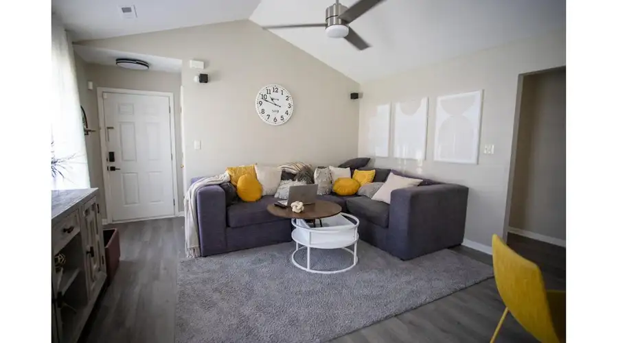 Lux 3 bed 2 bath SFH 10 minutes to Uptown Charlotte