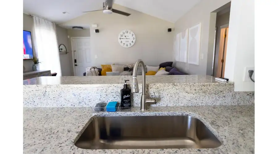 Lux 3 bed 2 bath SFH 10 minutes to Uptown Charlotte