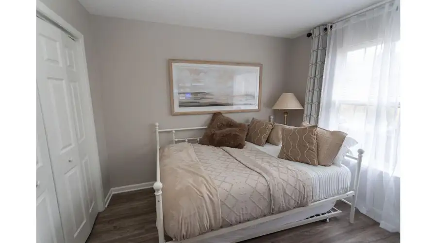 Lux Blush Haven 10 minutes to Uptown Charlotte - 3 Bed 2 Bath SFH