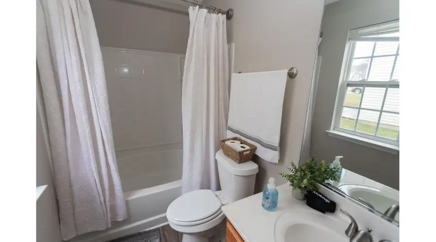 Lux Blush Haven 10 minutes to Uptown Charlotte - 3 Bed 2 Bath SFH