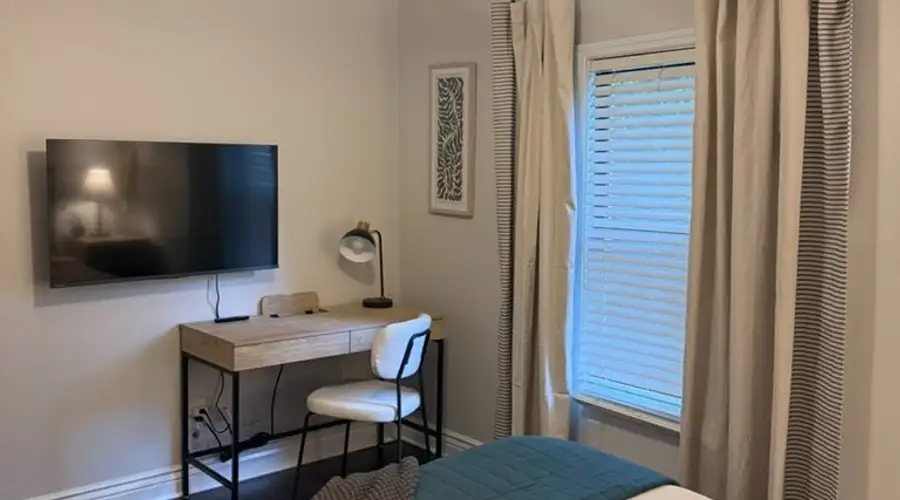 2/1 near Downtown Orlando