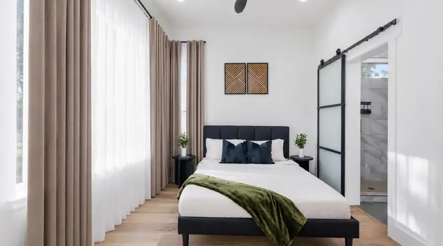 Dallas En Suite