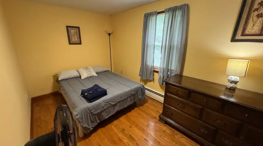 170 Giddings Ave