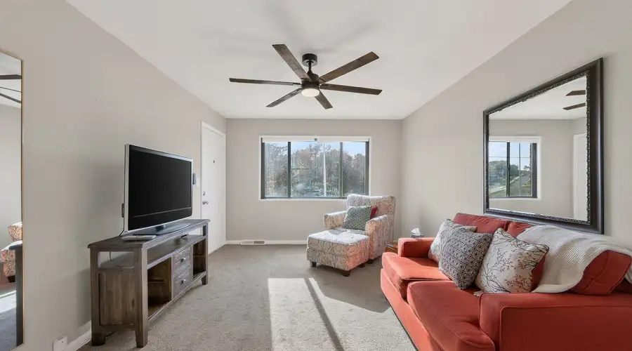 2 King Beds + Private Garage | 30+ Day Stay