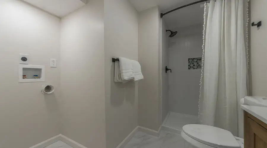 Large 4BR Home, Garage – Short & Long Stay