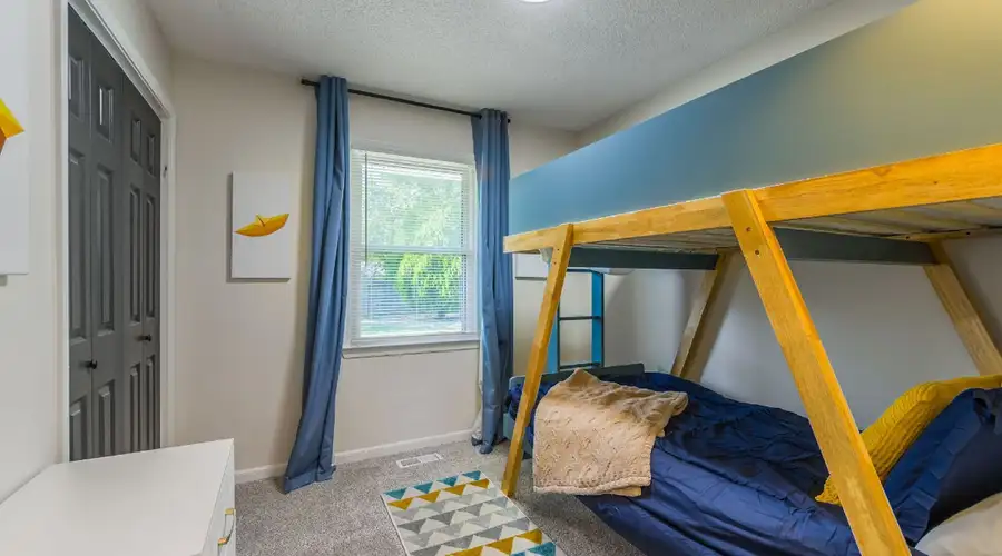 Large 4BR Home, Garage – Short & Long Stay