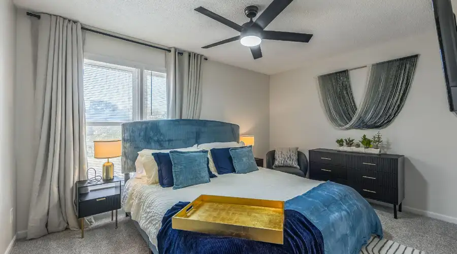 Large 4BR Home, Garage – Short & Long Stay