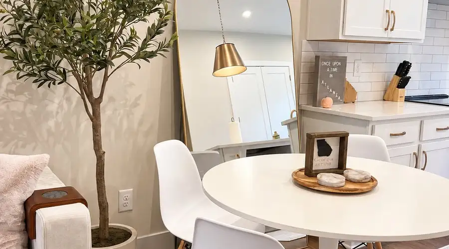 Modern 2BD/2BA Townhome | Chosewood Park/Grant Park Area | 2-Car Garage | Flexible Stays