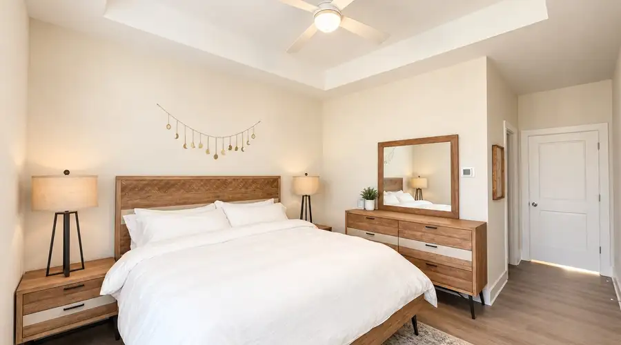 Modern 2BD/2BA Townhome | Chosewood Park/Grant Park Area | 2-Car Garage | Flexible Stays