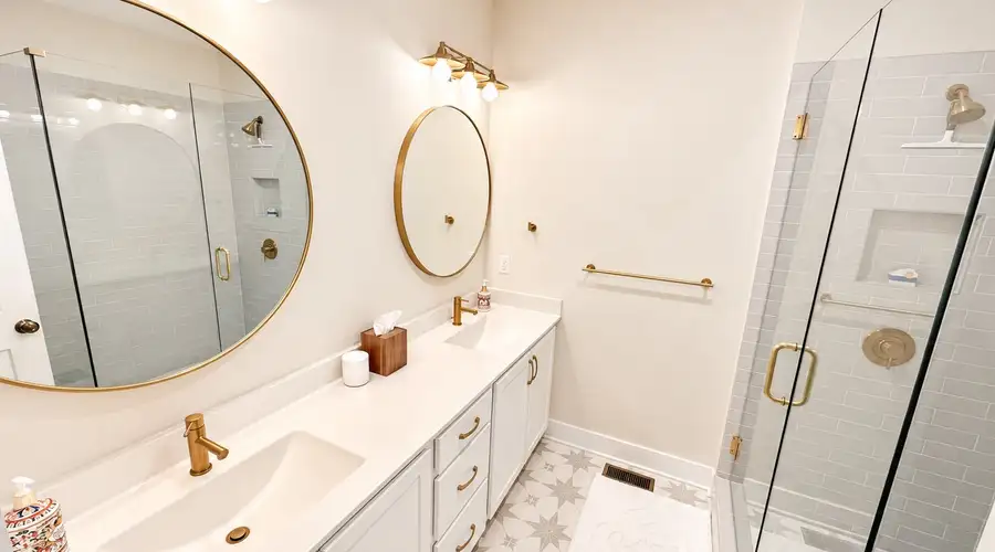Modern 2BD/2BA Townhome | Chosewood Park/Grant Park Area | 2-Car Garage | Flexible Stays