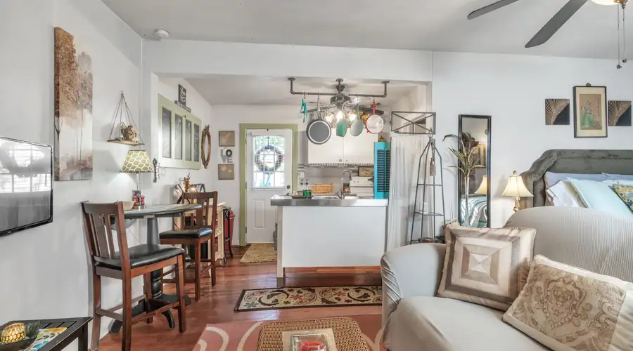 The Cozy Cottage Waxahachie