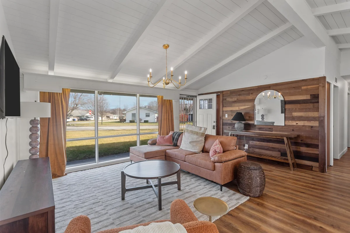 Charming 3 bed bungalow in South Kokomo