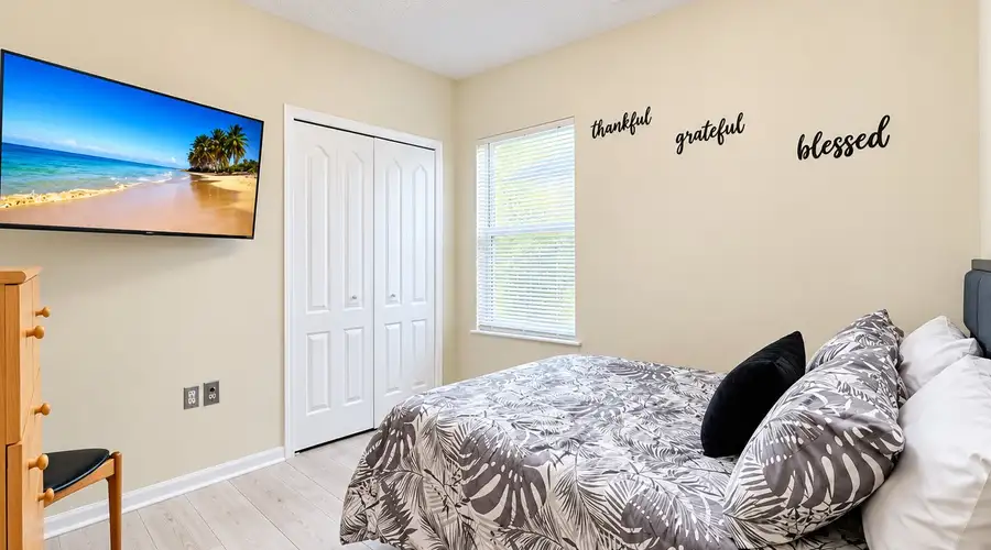 Comfortable, Fully Furnished Home for Work & Extended Stays in Clermont FL.
