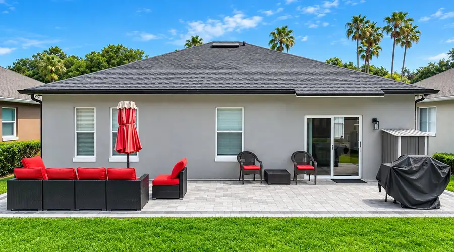 Comfortable, Fully Furnished Home for Work & Extended Stays in Clermont FL.