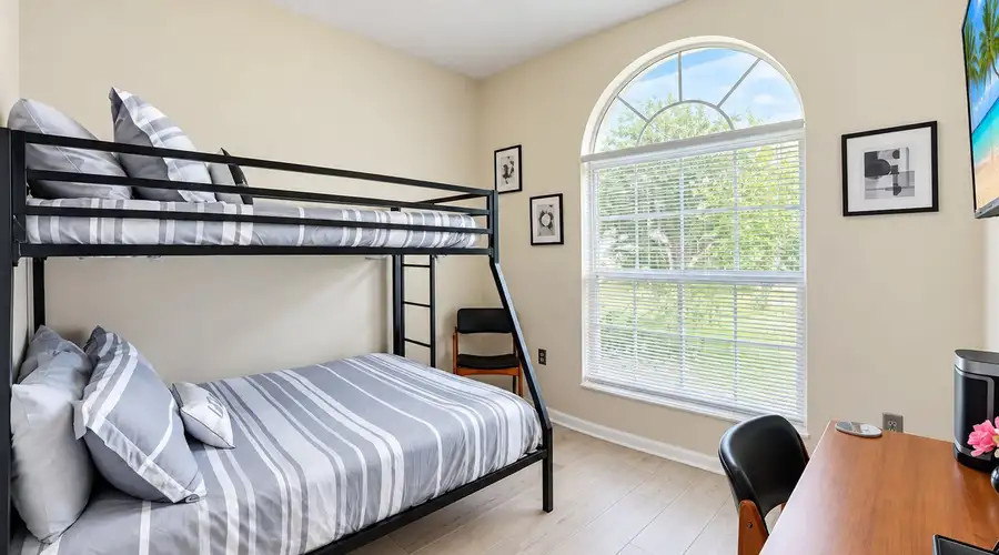 Comfortable, Fully Furnished Home for Work & Extended Stays in Clermont FL.