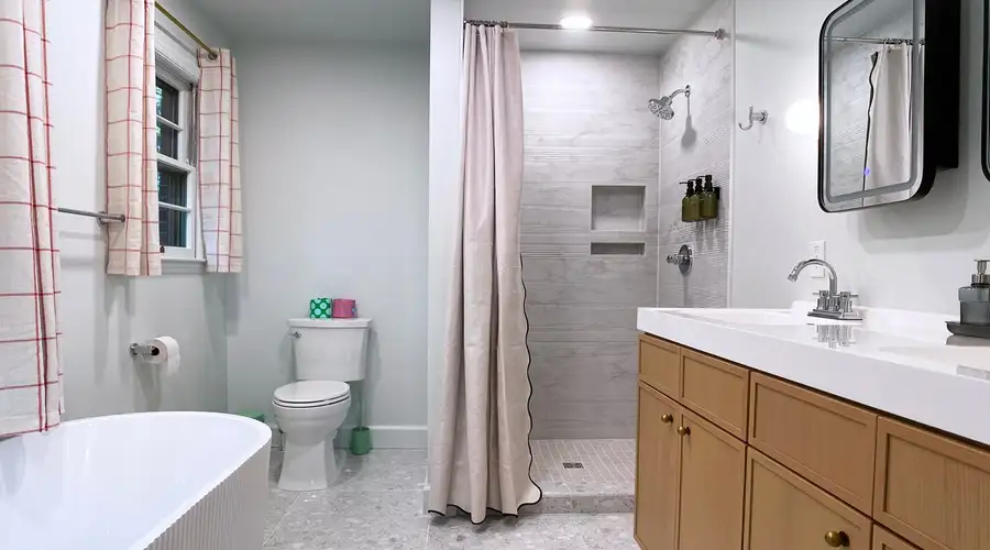 Asheville Woodland Retreat- Oakley