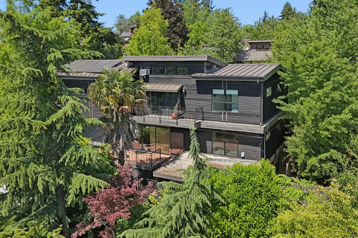 Majestic Gardens