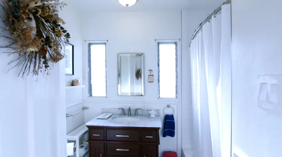 Charming 2bd Spanish Casita Home with Piano Atwater Village