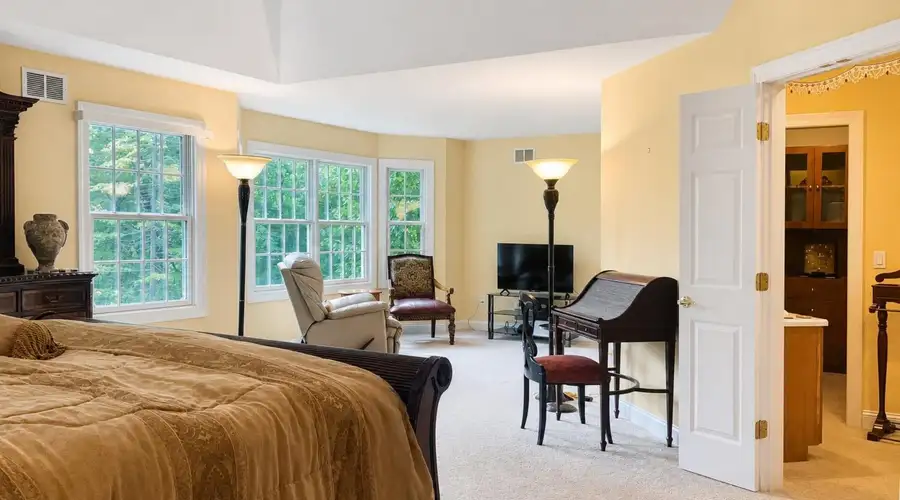 Lakefront Executive Home — Fully Furnished, Princeton/Route 1 Corridor