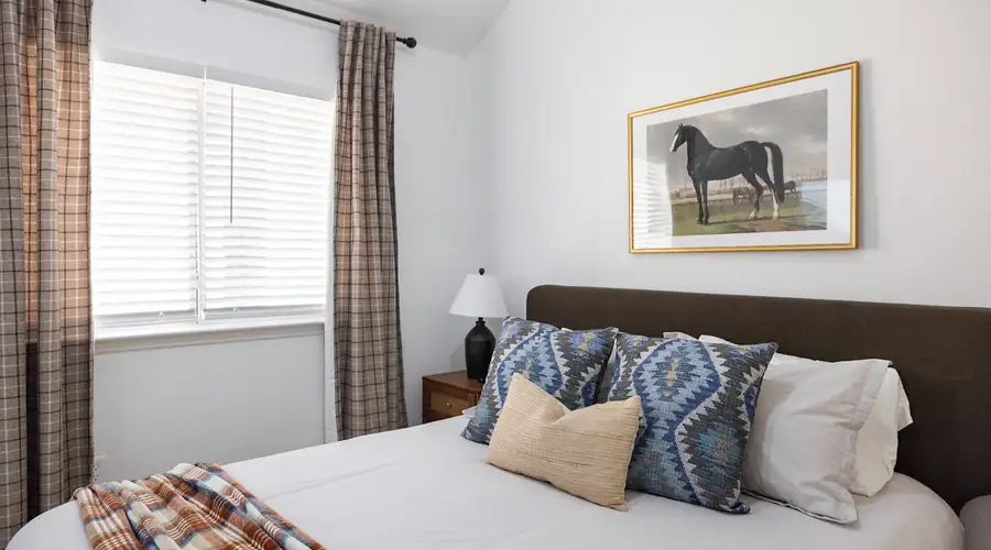 4B2B Modern Home, Private Pool, Workspace, Pets Welcome