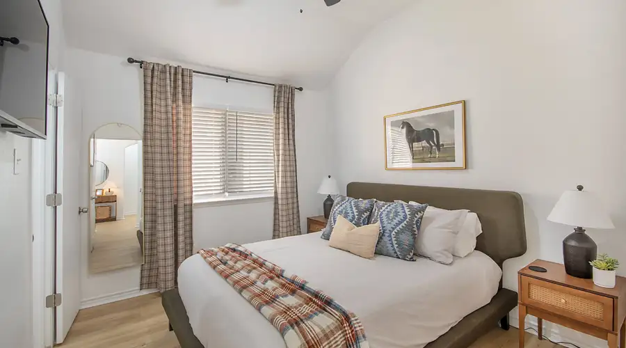 4B2B Modern Home, Private Pool, Workspace, Pets Welcome
