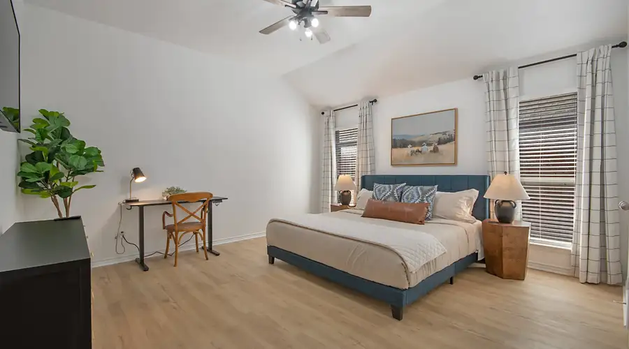 4B2B Modern Home, Private Pool, Workspace, Pets Welcome