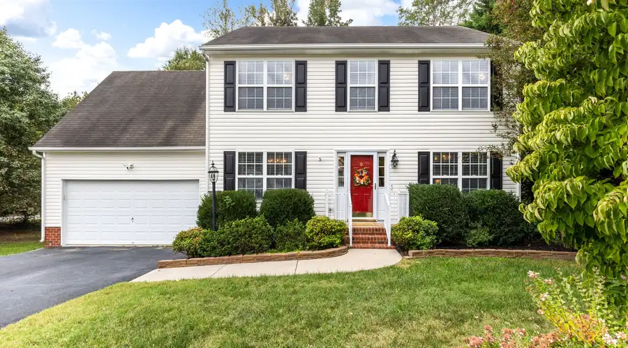 Magnolia Creek - a 4 Bed Boutique Stay Near Richmond