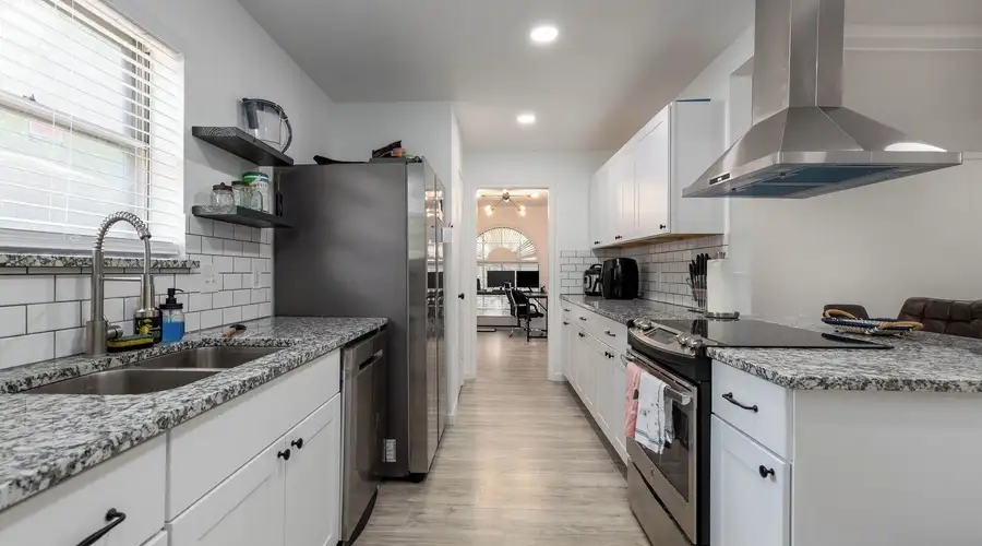 Spacious Updated 4-Bed Home in Irving!