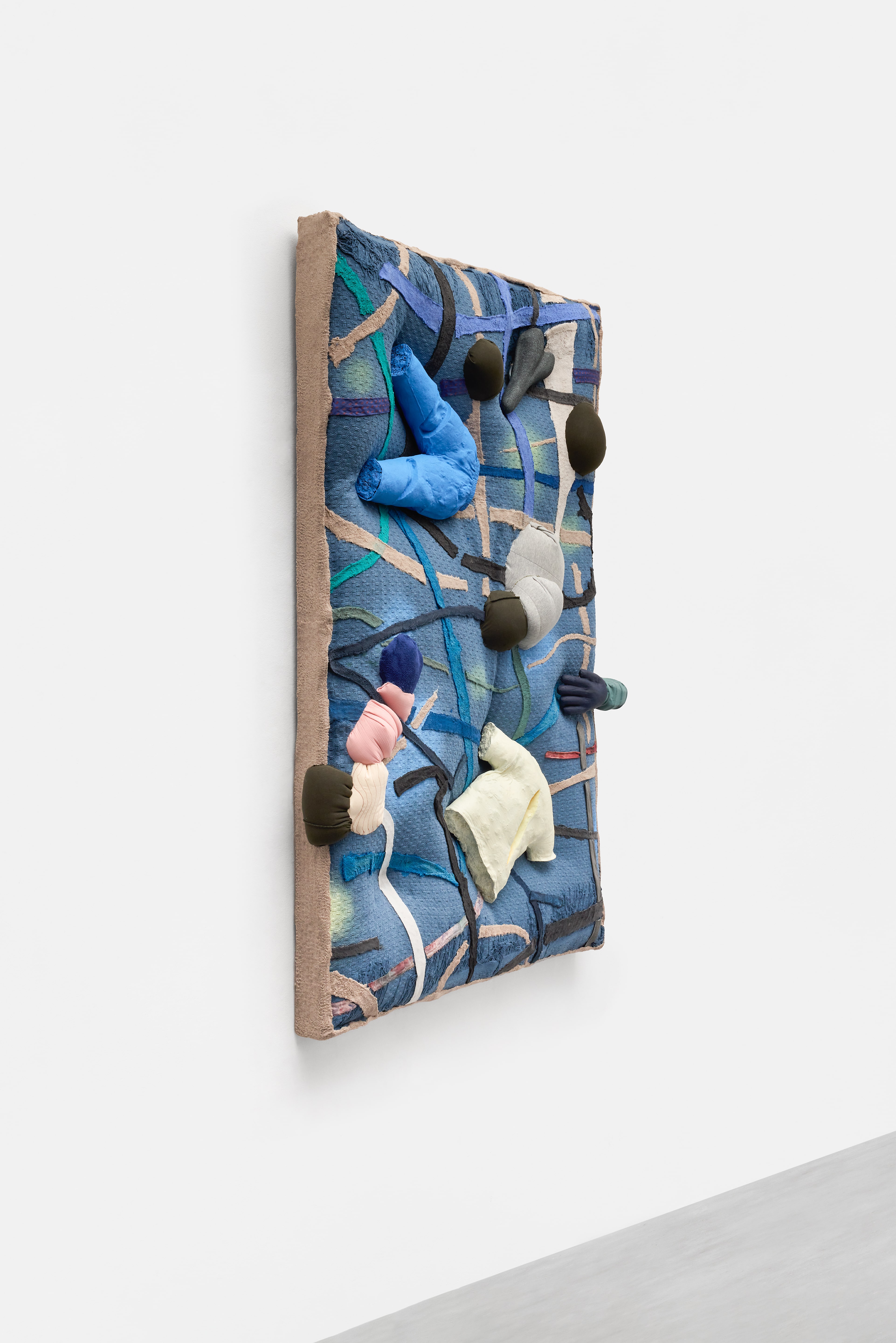Abraço-Acaso (Chance Embrace) 2025 cardboard, wood, polystyrene, fabric, glue, pigment, oil paint, plastic 180 x 125 x 25 cm