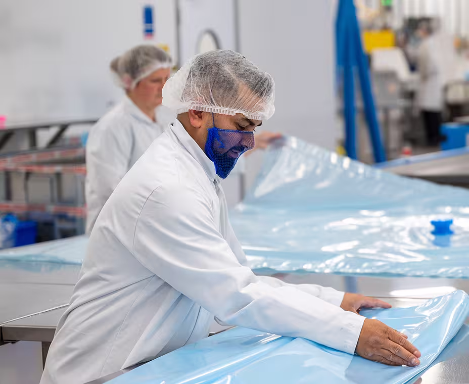 Erfüllung von Kundenanforderungen durch Inhouse-Produktion von Linern und Komponenten