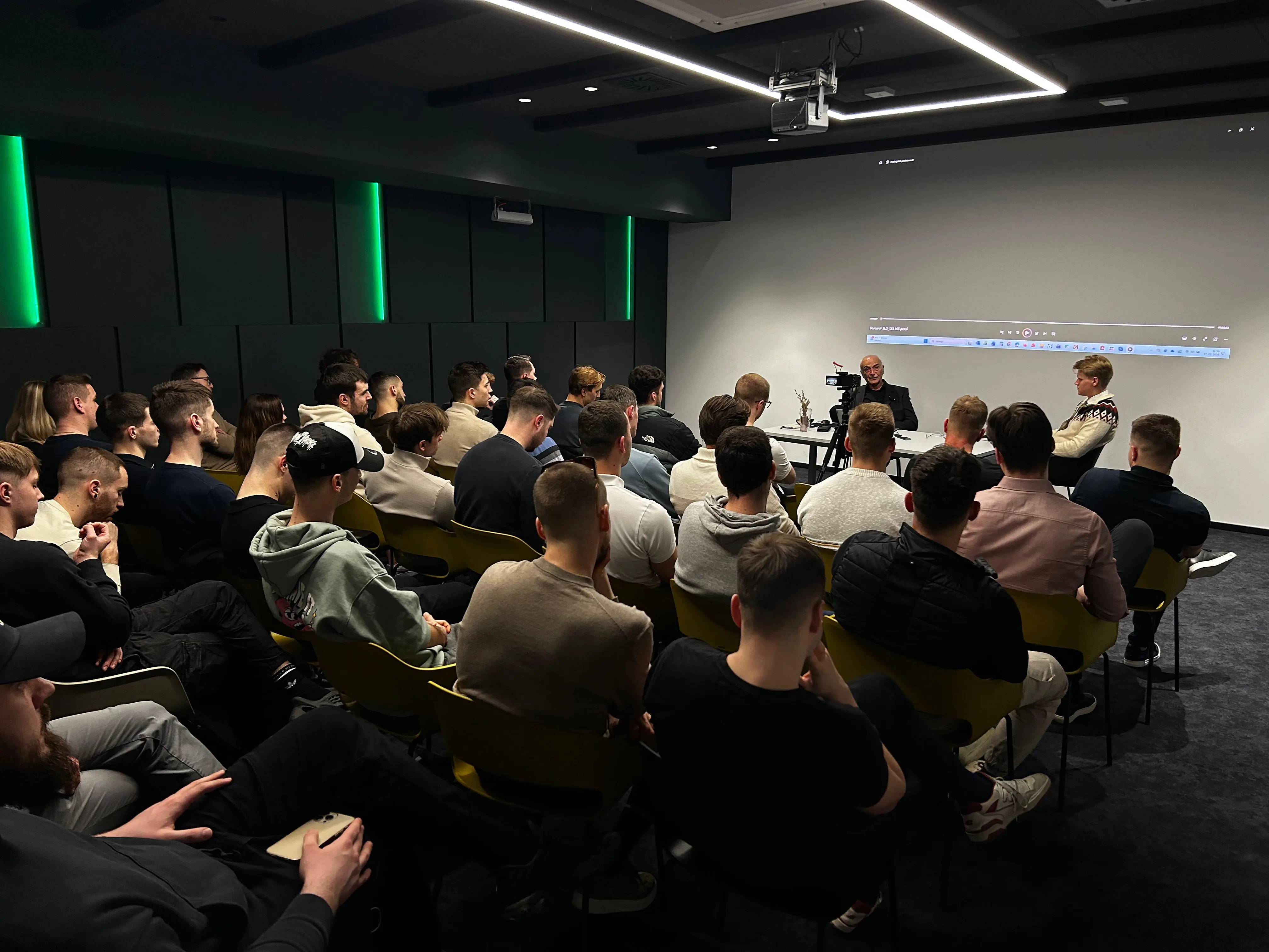 Luka Železnik predavanje na WIN association v Ljubljanskem Univerzitetnem Inkubatorju