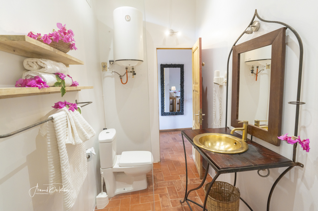 Salle de bain, chambre Deluxe, Ranch de Bango