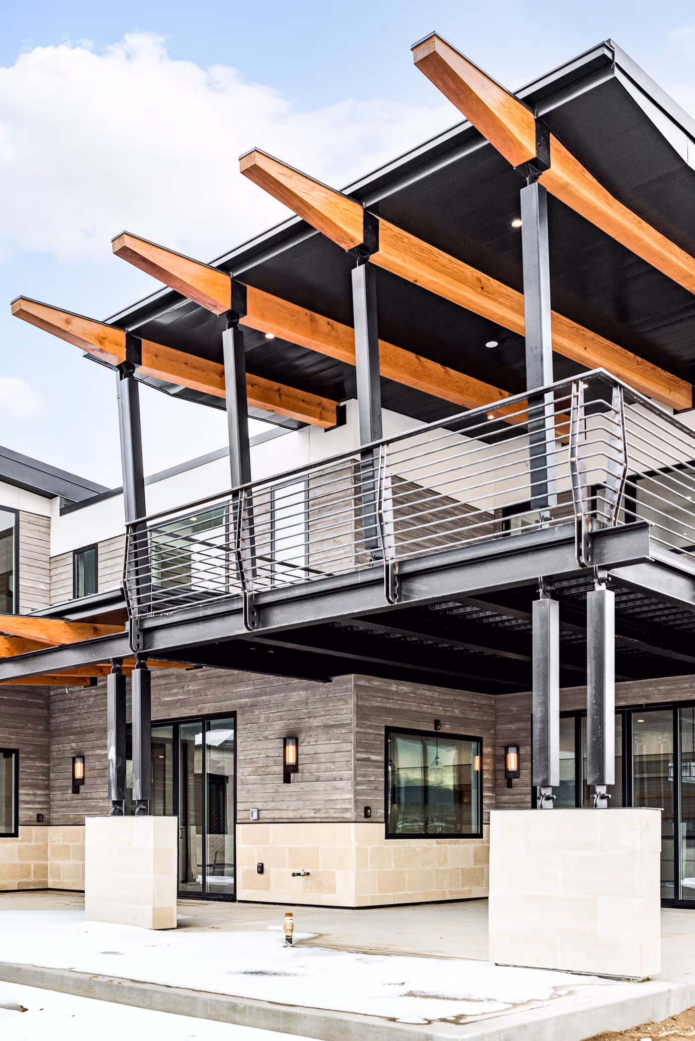 Deck with metal and timber handled by Flight Fabrication